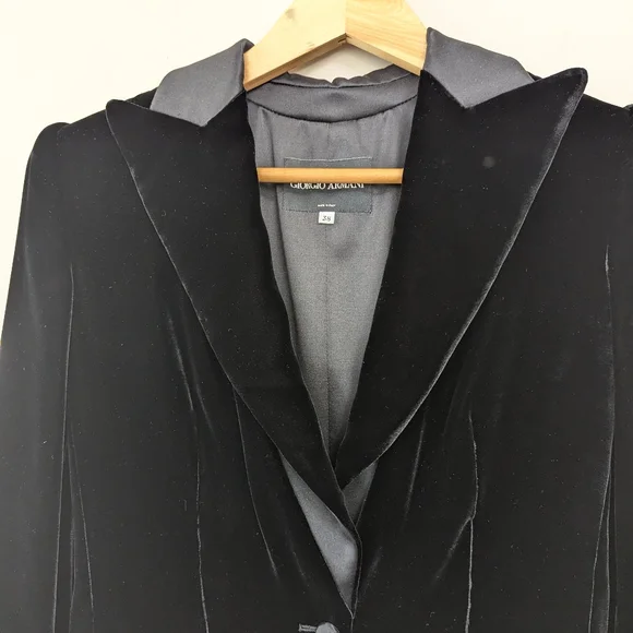 Giorgio Armani‎ Black Velvet Tuxedo Jacket